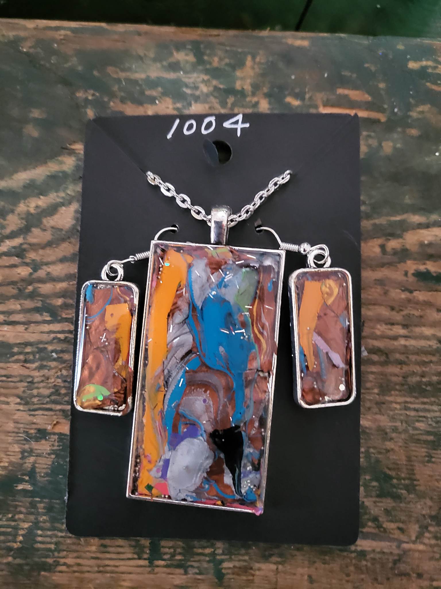 Voopoo Drag Necklace VOOPOO DRAG Nano Pod Kit 750mAh Velvet Rope silver pearl phone charm styled with LouStudio's signature baroque pendant necklace Voopoo Drag Necklace VOOPOO DRAG Nano Pod Kit 750mAh Velvet Rope silver pearl phone charm styled with LouStudio's signature baroque pendant necklace